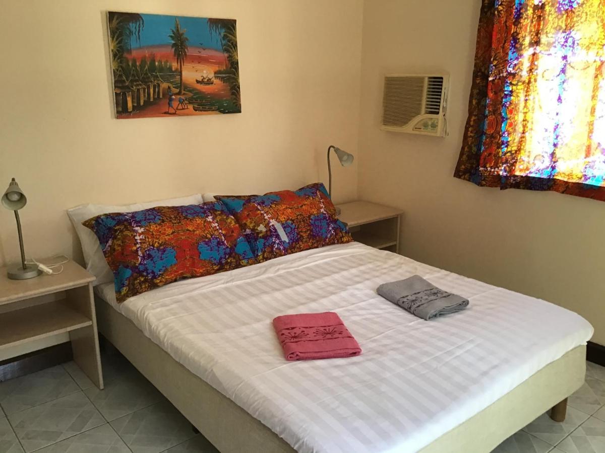 Anns Guesthouse Bakaugambia 외부 사진