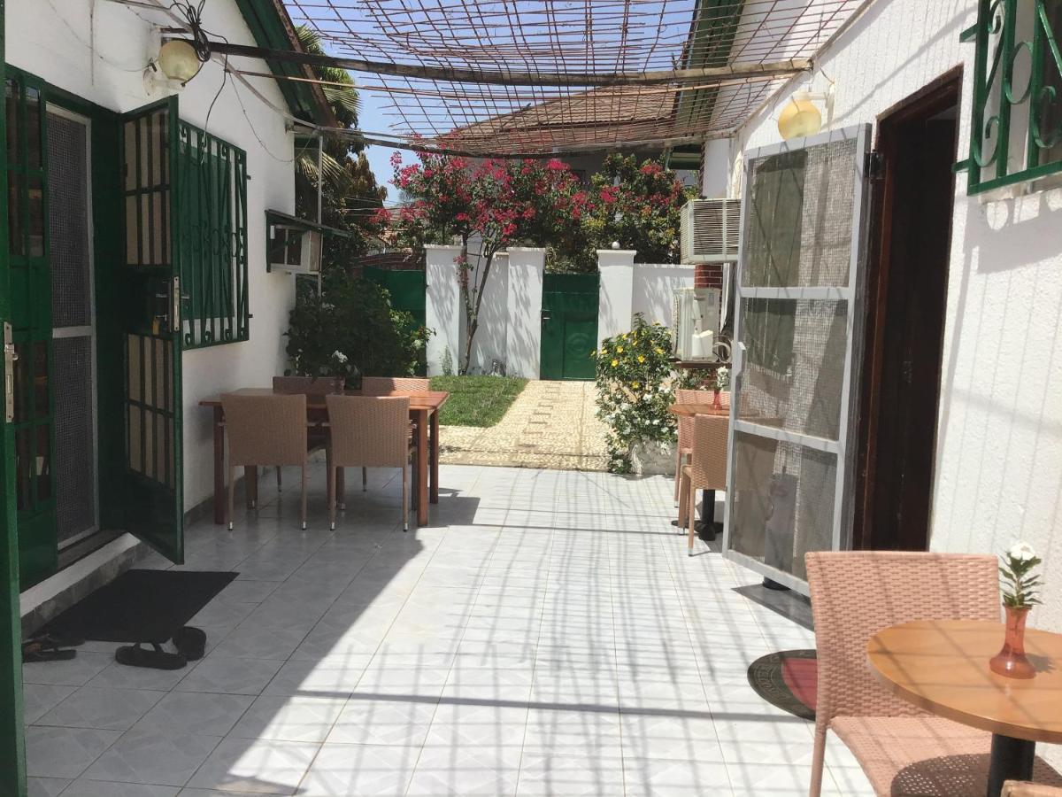 Anns Guesthouse Bakaugambia 외부 사진