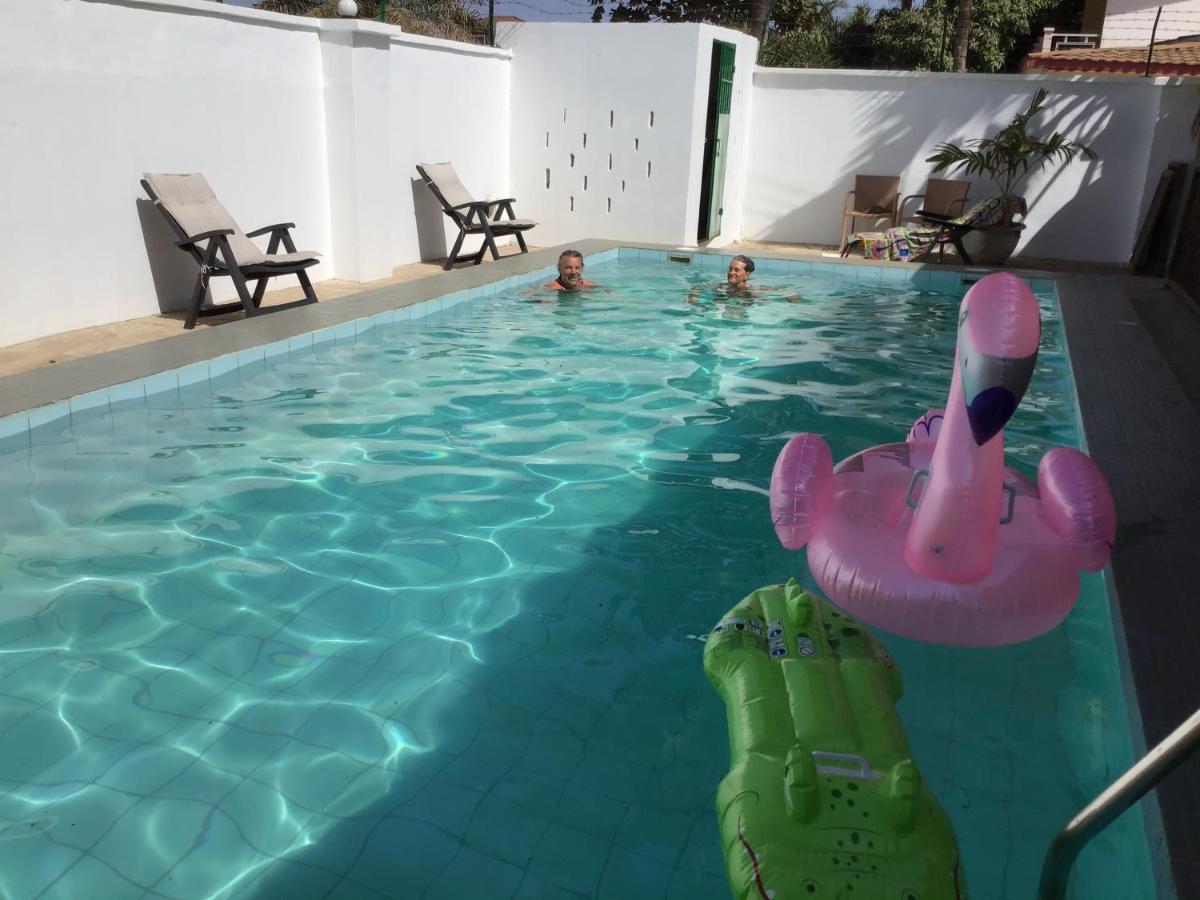 Anns Guesthouse Bakaugambia 외부 사진