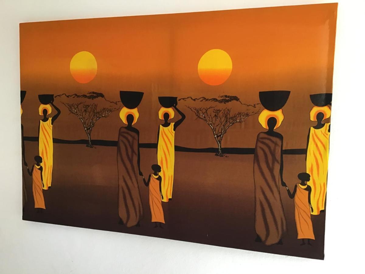 Anns Guesthouse Bakaugambia 외부 사진