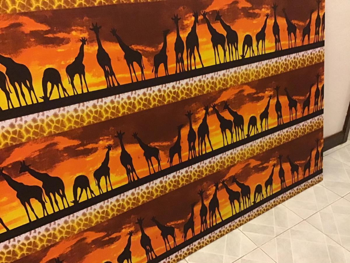 Anns Guesthouse Bakaugambia 외부 사진